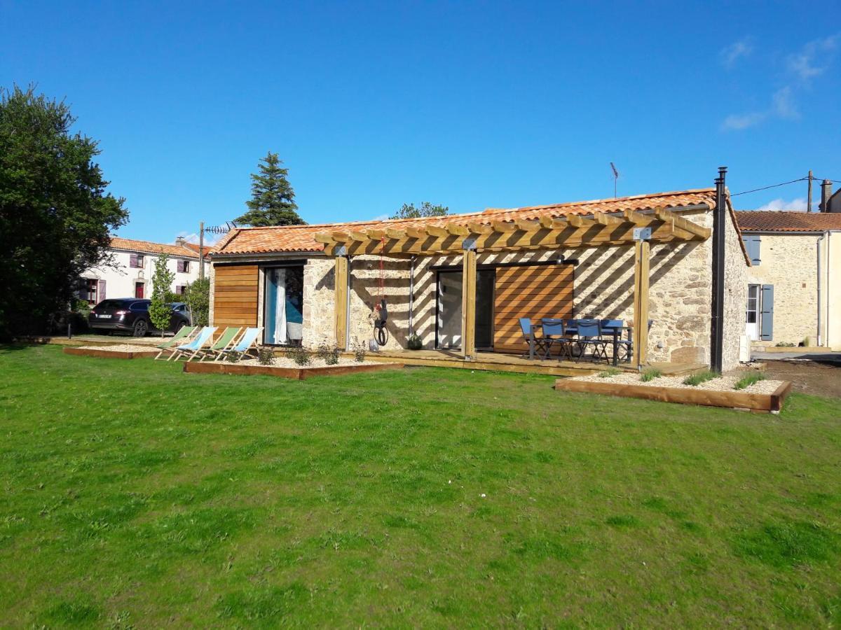La Pergo Villa La Gaubretiere Exterior photo